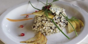 Risotto con pere, zola e radicchio rosso